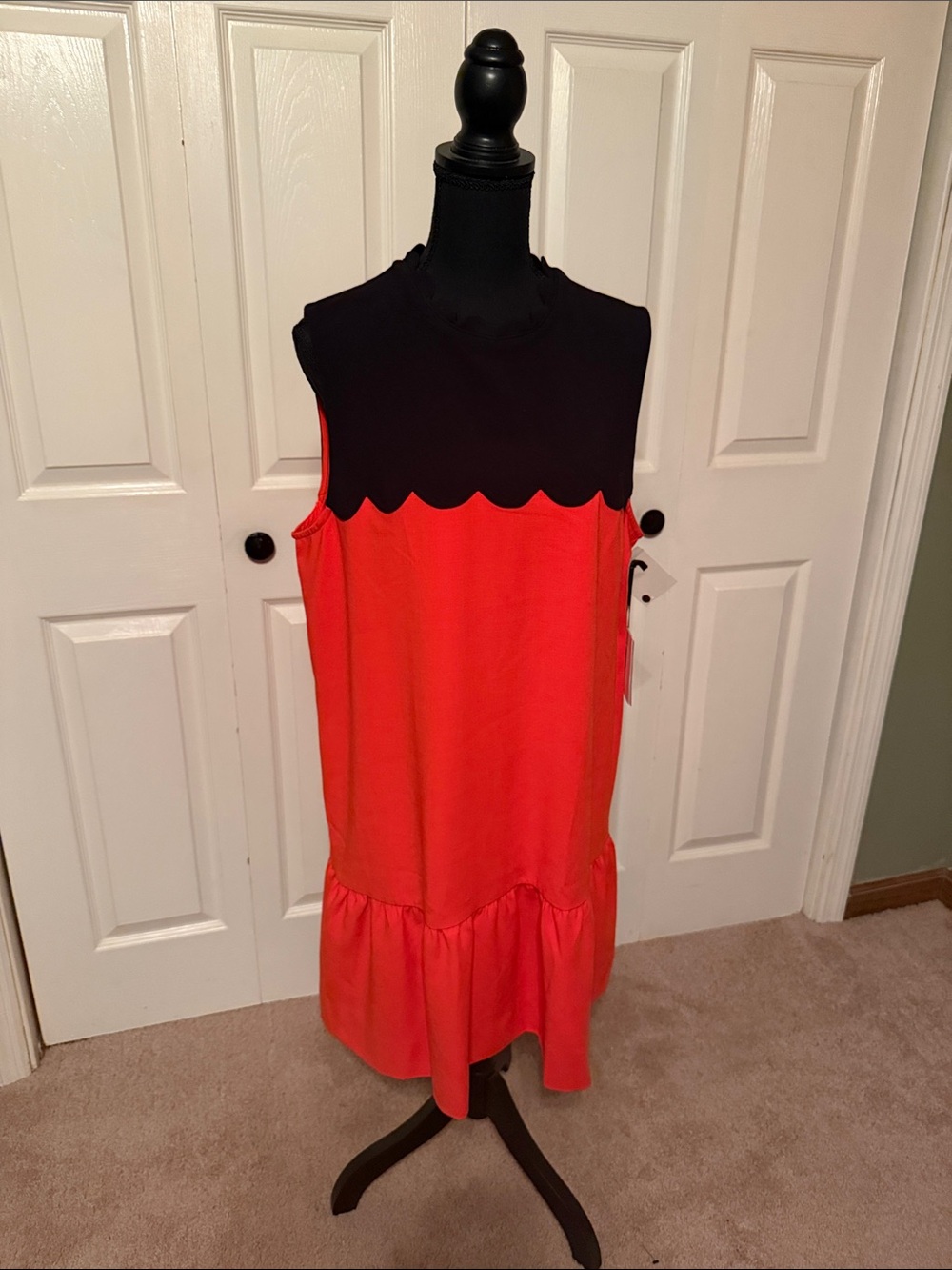 Victoria Beckham Black and Red Sleeveless Scallop Trim Dress